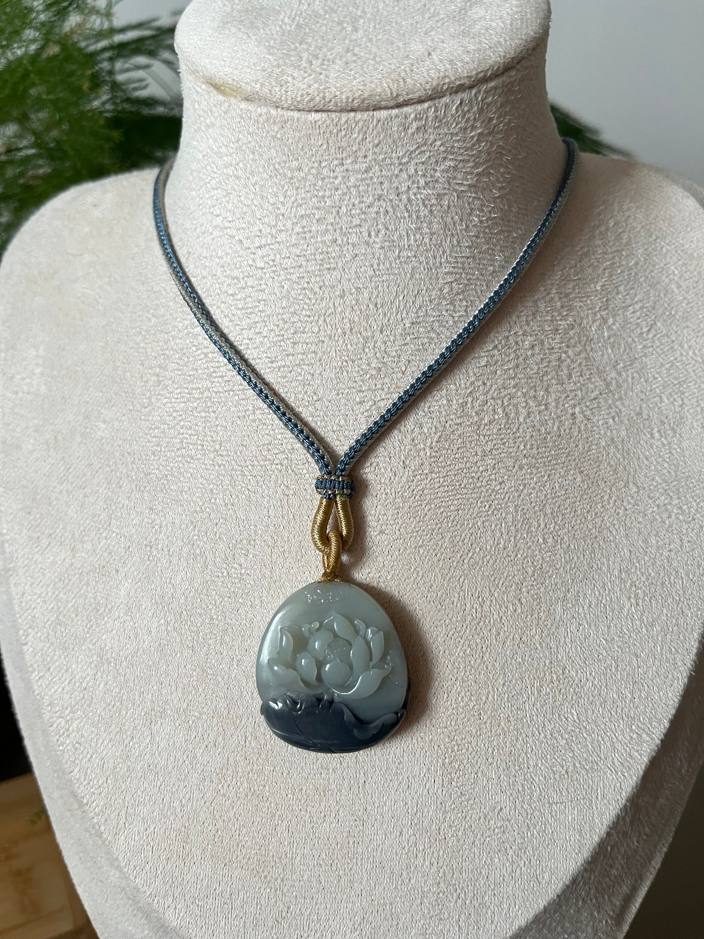Hand Carved Hetian Jade Gray and White Lotus Pendant | 和田青花荷花牌