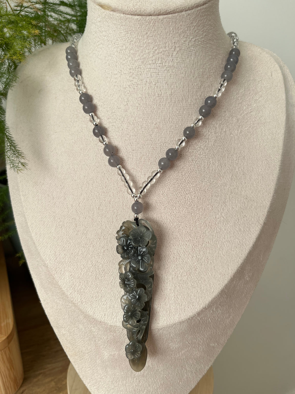 Hand Carve Xiu Jade Plum Blossom on a Guqin Instrument