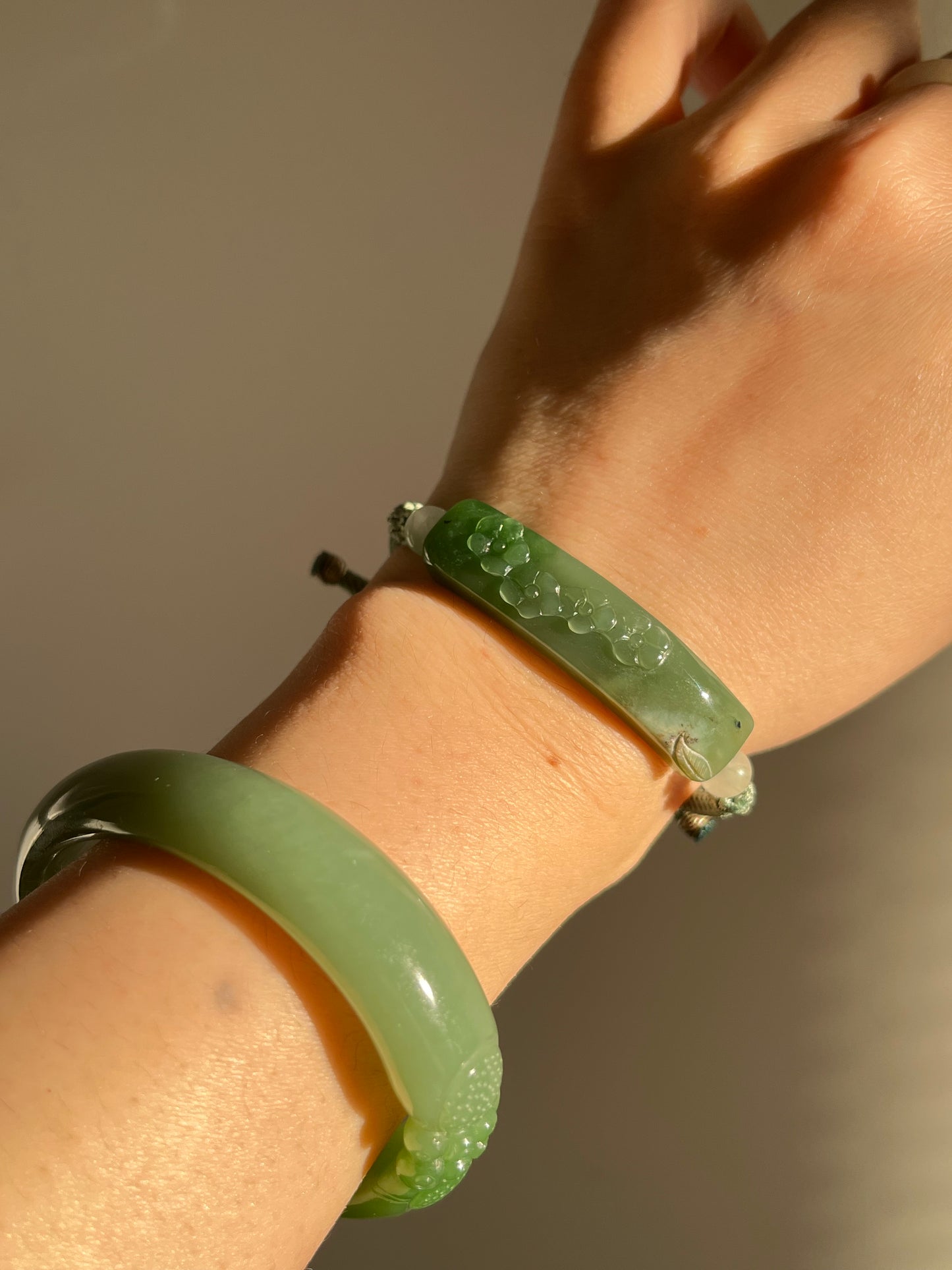 Handmade Bracelet Crafted from Hand Carved Green Hetian Jade Plum Blossom | 碧玉梅花手牌