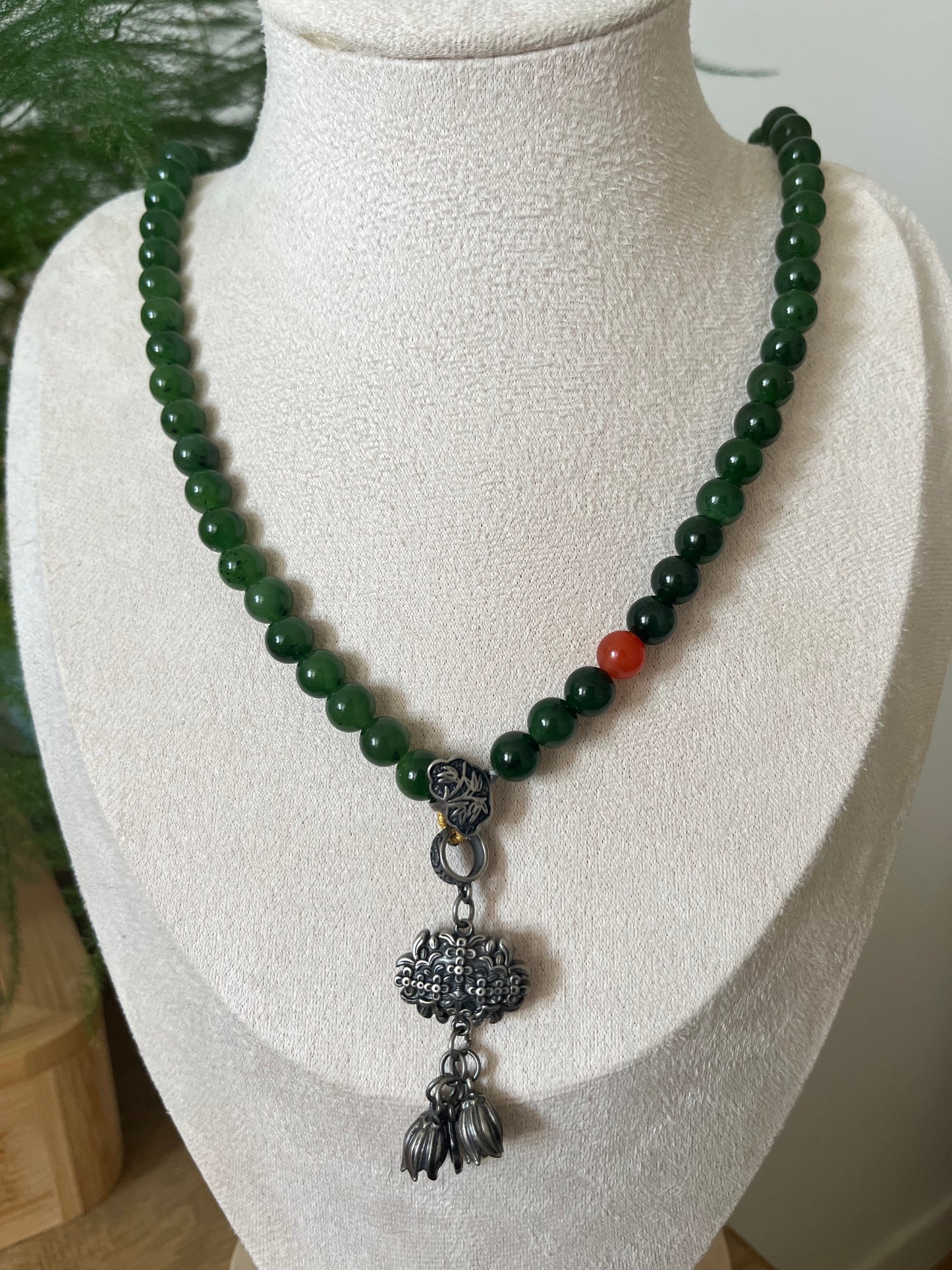 8mm Green Hetian Jade Beaded Long Necklace | 和田老矿碧玉长链