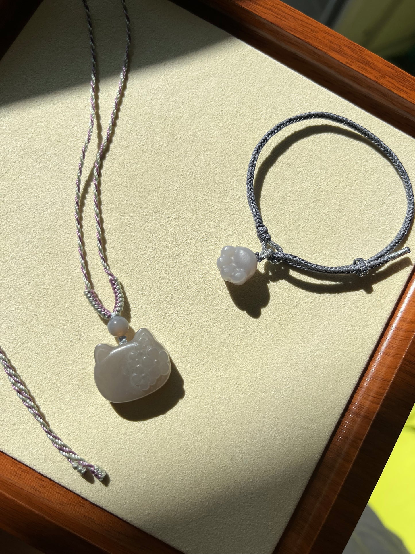 Smoky Purple Hetian Jade Cat Necklace