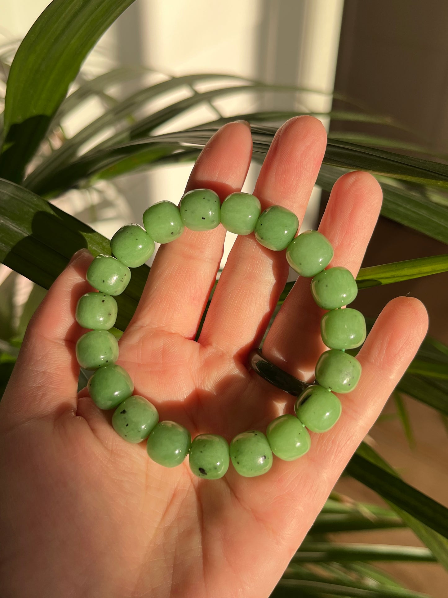 Light Green Hetian Jade Barrel Bead Bracelet 10mm x 9mm | 和田碧玉老型珠手串