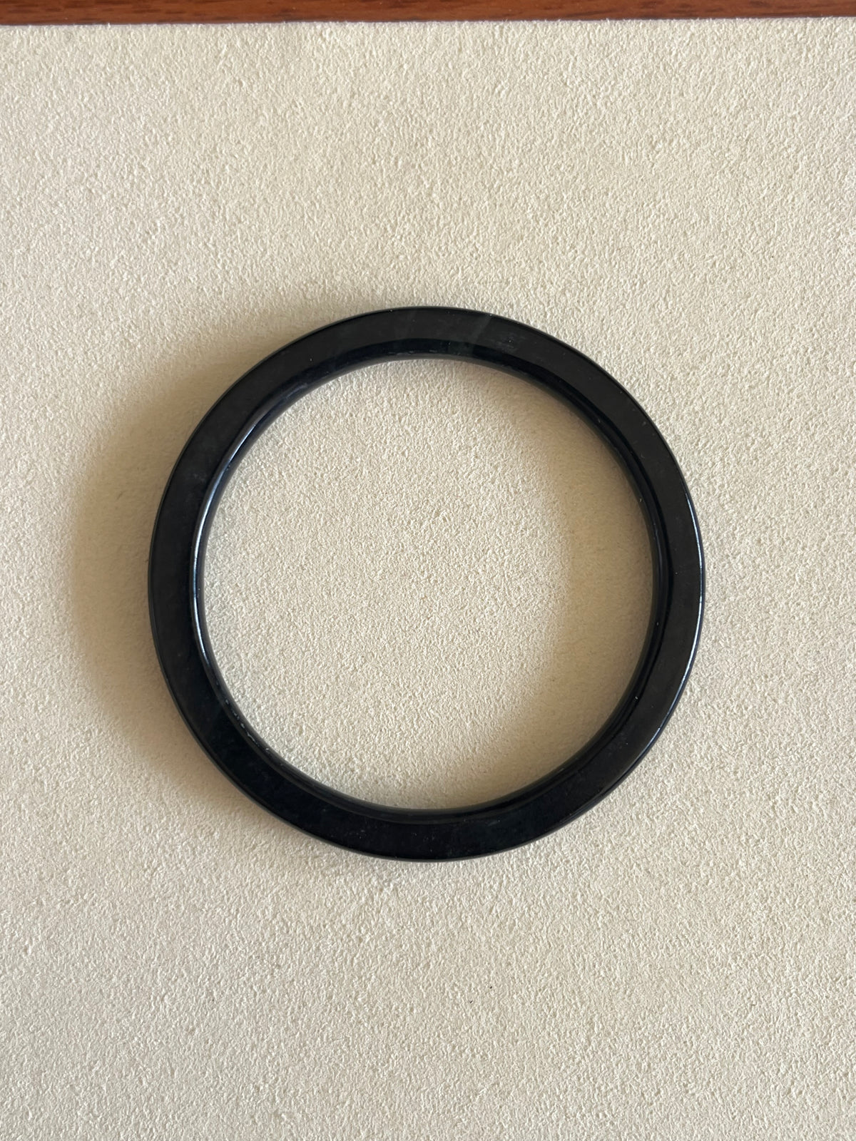 Black Qinghua Hetian Jade Bangle 58mm | 和田聚墨青花方镯