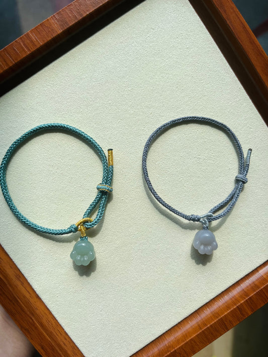 Handmade Bracelet with a Hetian Jade Cat Paw