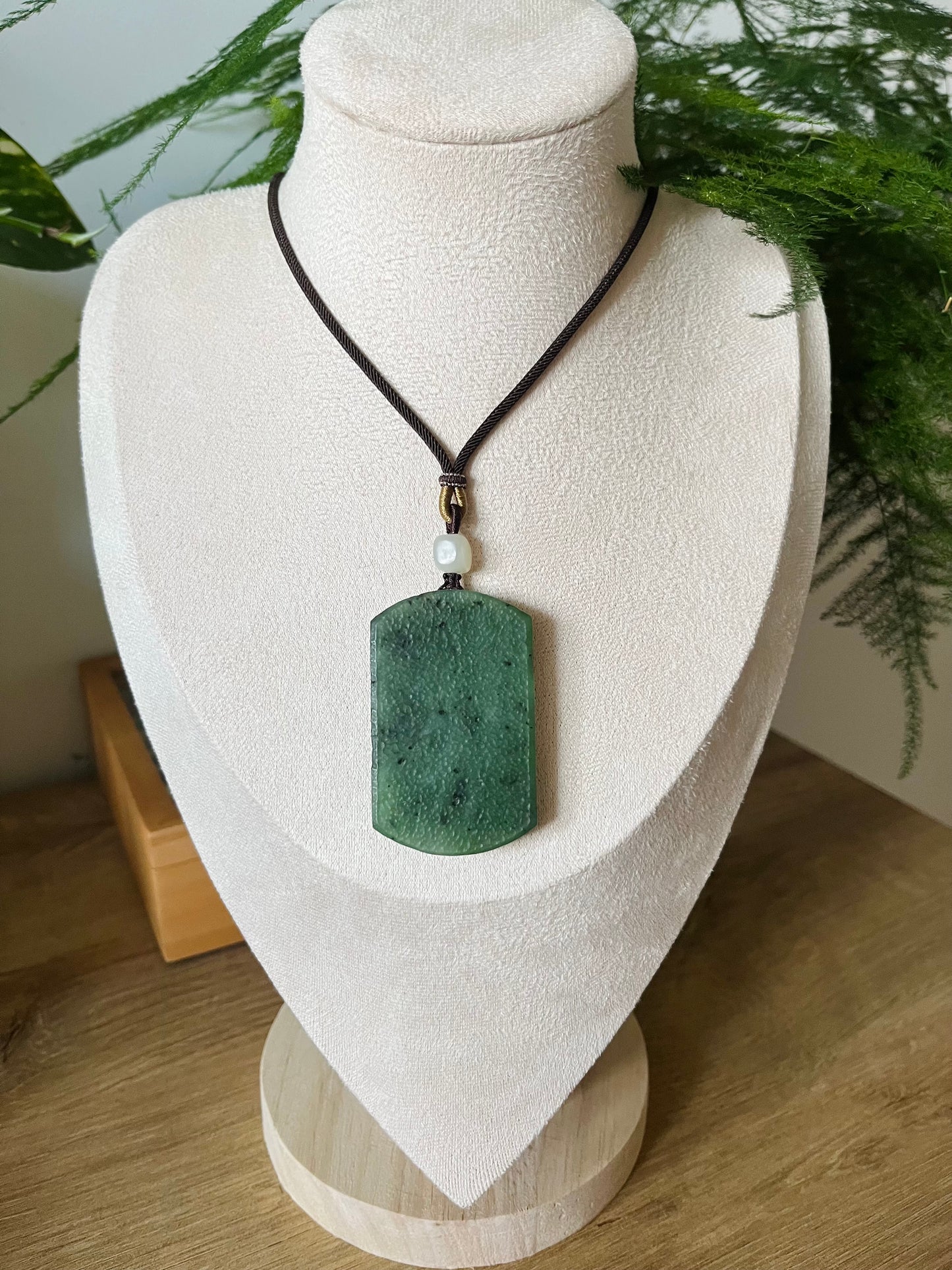 Antique-style Green Hetian Jade Flat Pendant Necklace, 古风碧玉无事牌