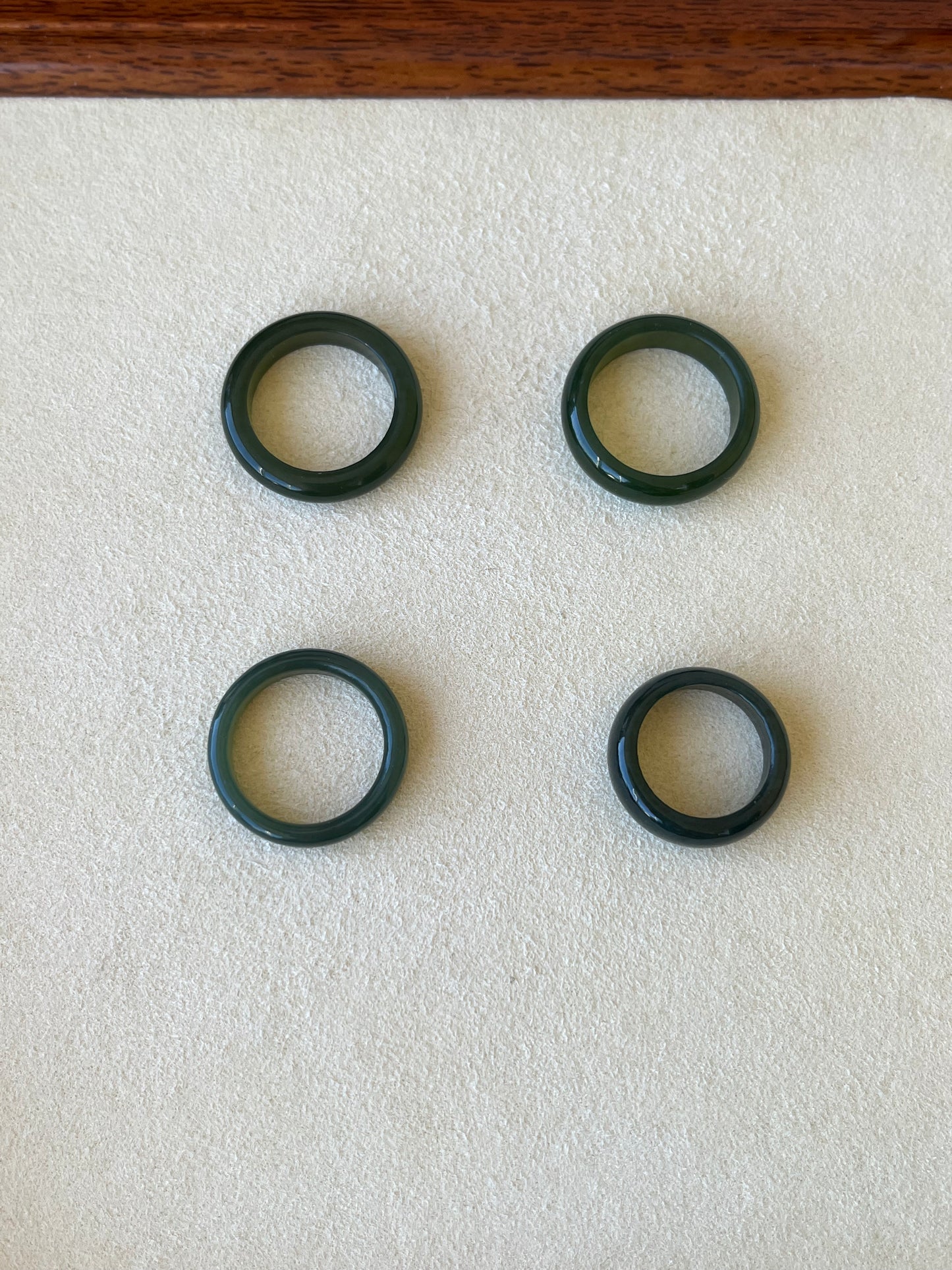 Green Hetian Jade Rings | 和田碧玉, 湖水绿戒圈