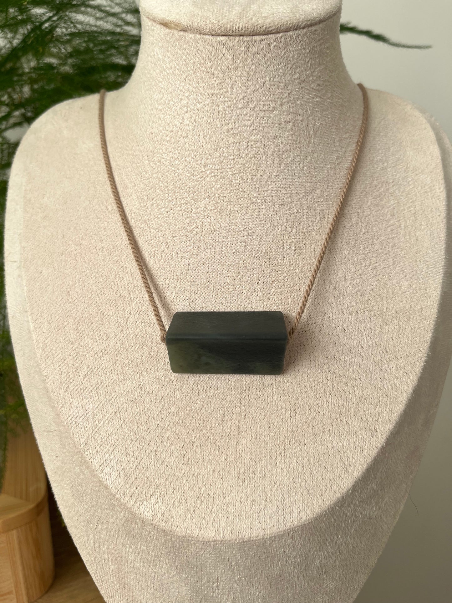 Ancient Style Qinghua Hetian Jade Triangle Pendant | 和田青花古风吊坠