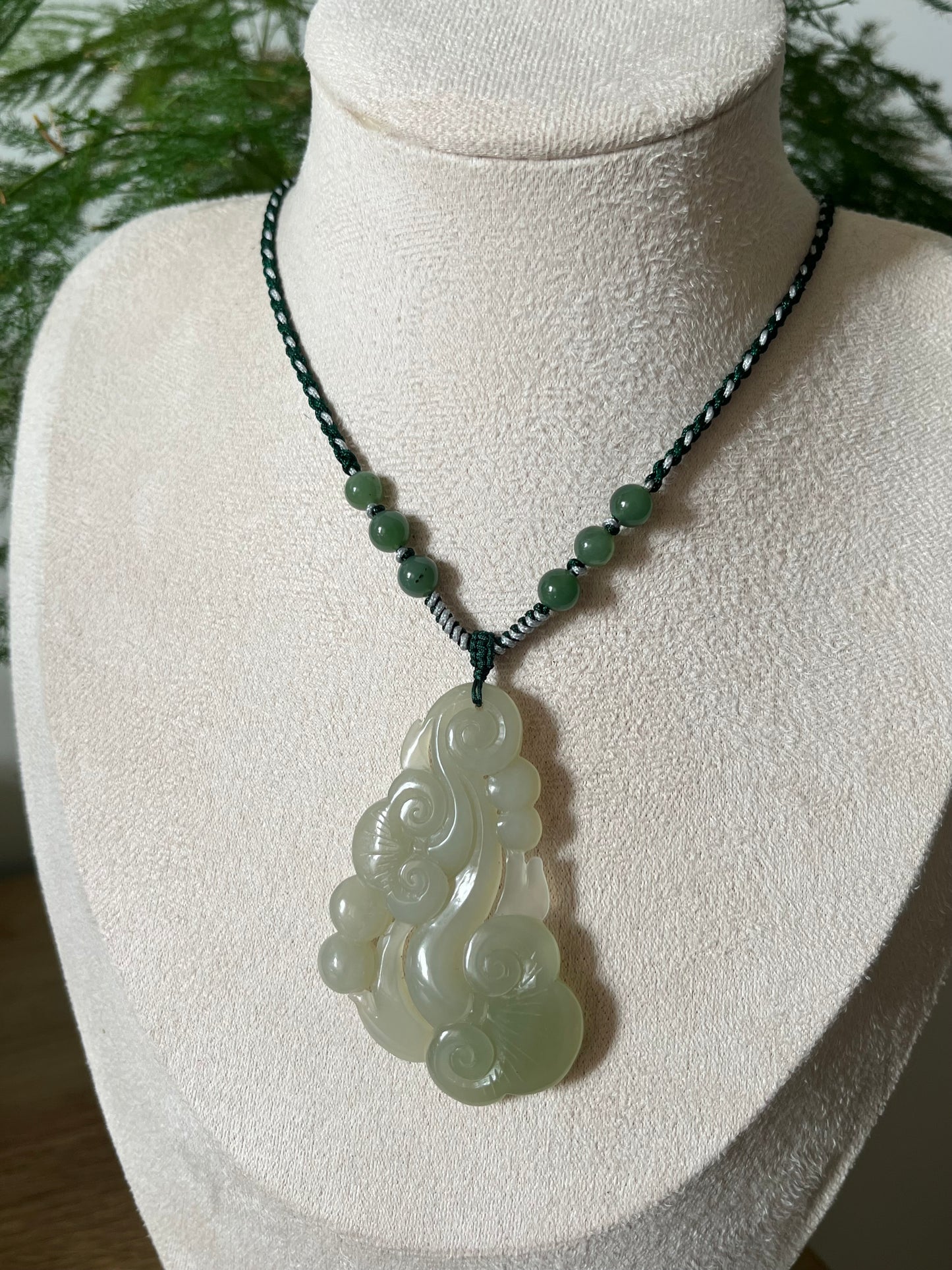 Hand Carved Hetian Jade Ruyi Pendant | 手雕青海晴水微带翠如意吊坠
