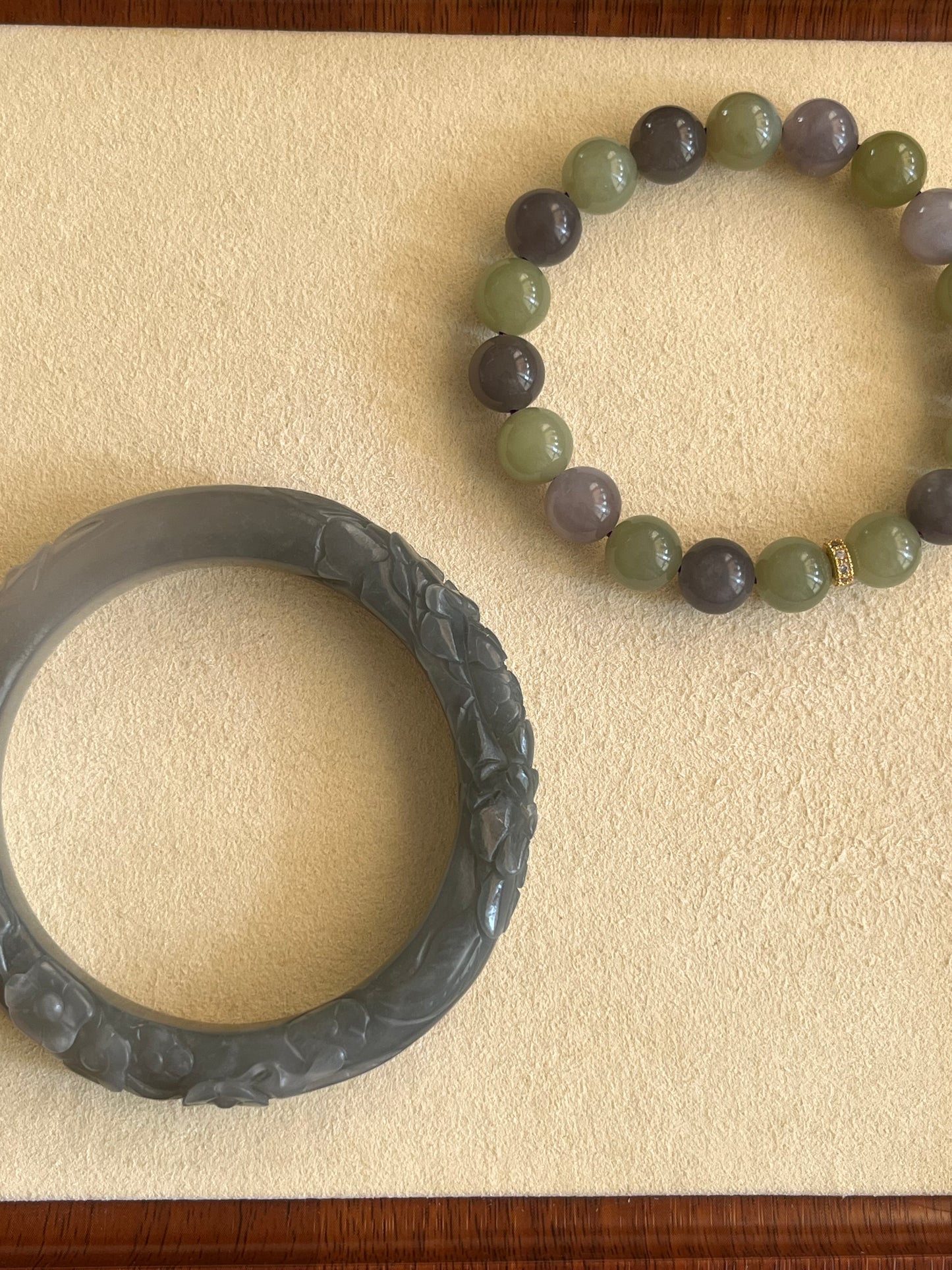 Smoky Purple Hetian Jade Carved Bangle 58mm | 和田烟紫雕花镯