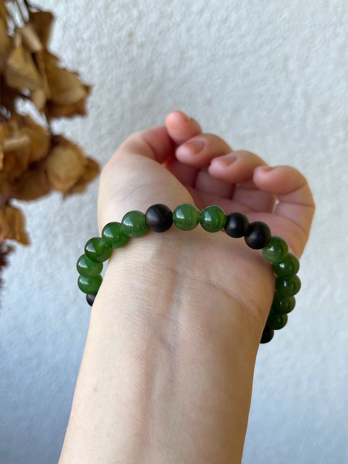 8mm Green Hetian Jade and Agar wood / Sandal wood Beaded Bracelet