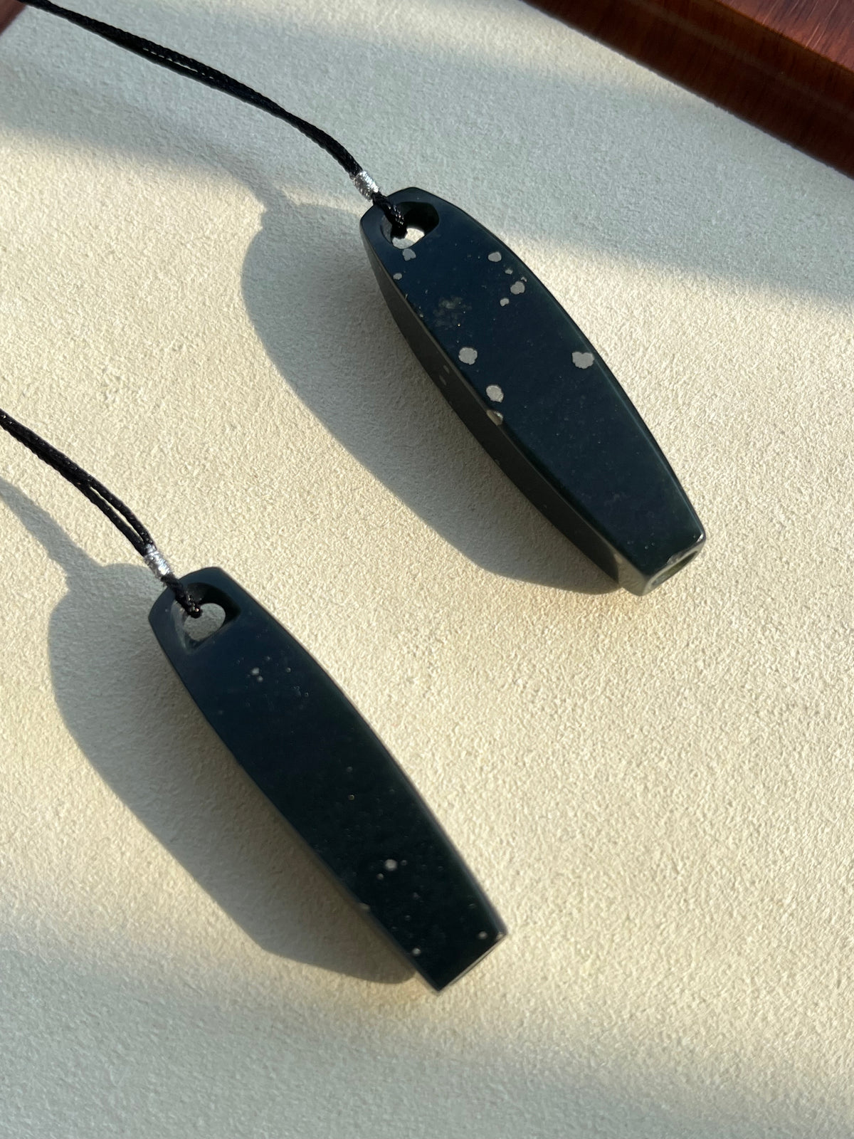 Dark Green Hetian Jade Whistle | 新疆和田黑青口哨