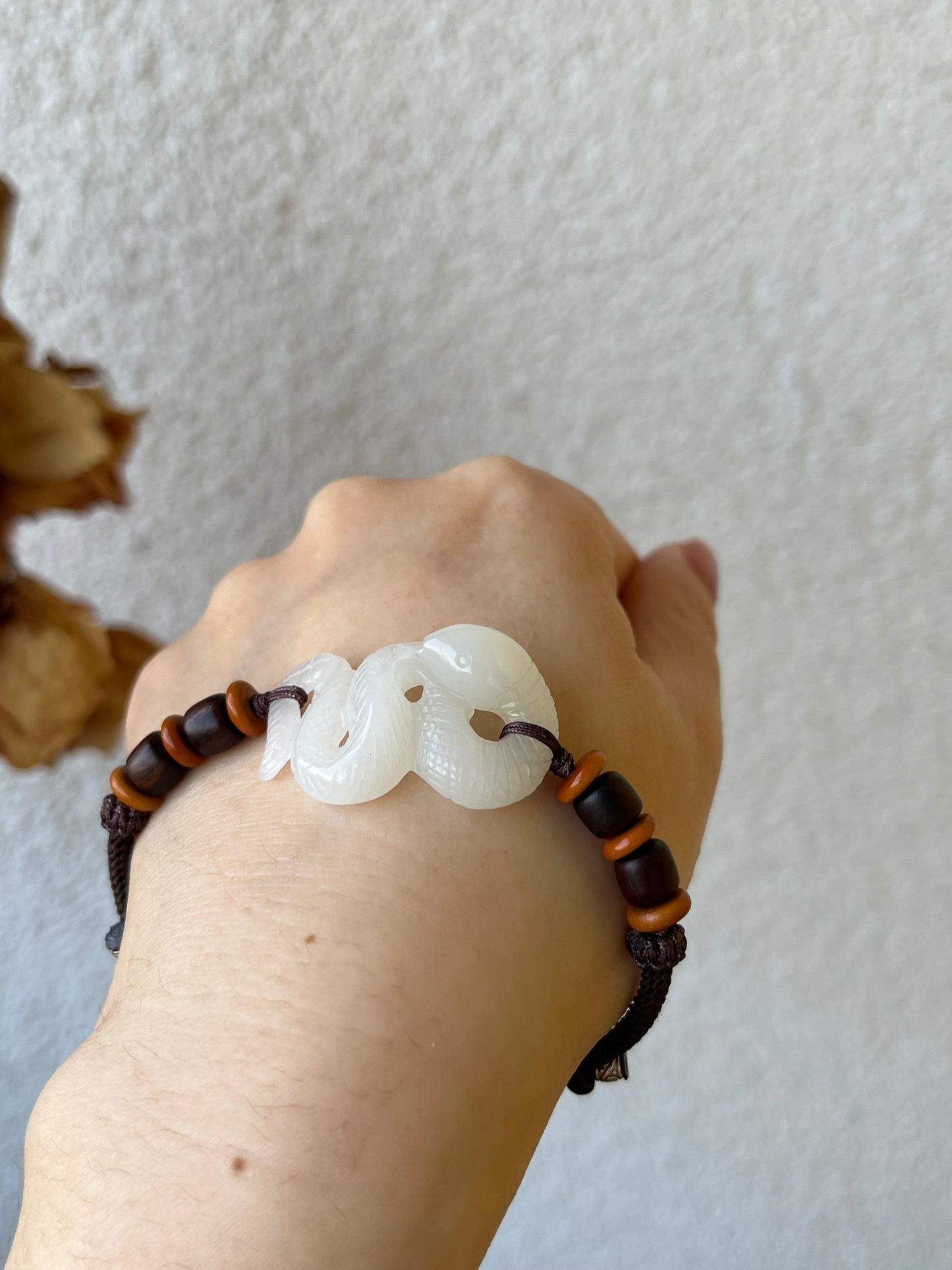 Chinese Zodiac - Handmade Bracelet with a Hand Carved White Jade Snake，手雕俄白小蛇手牌