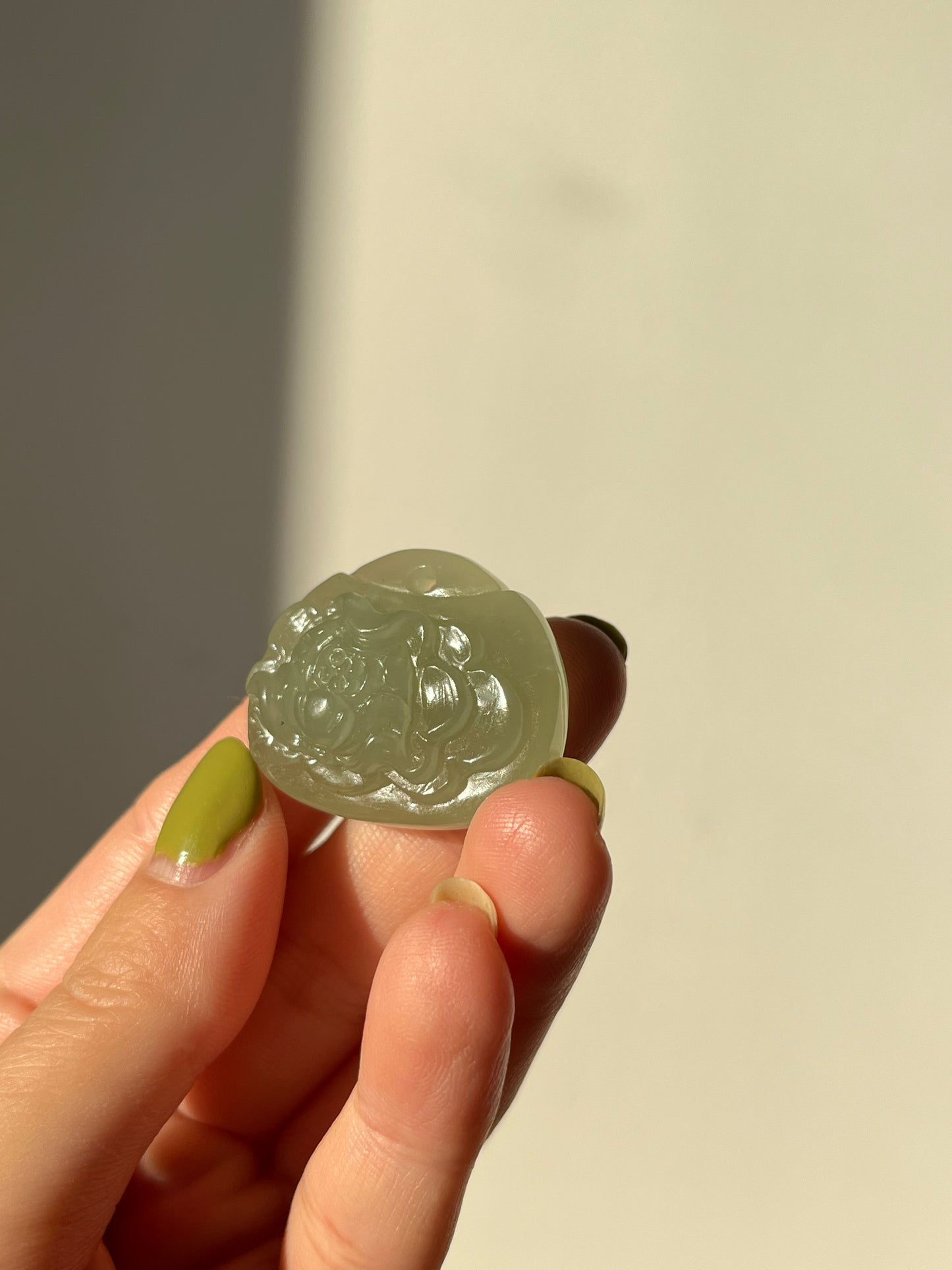 Hand Carved Hetian Jade Peony Flower Pendant, 青海冰晴水牡丹牌