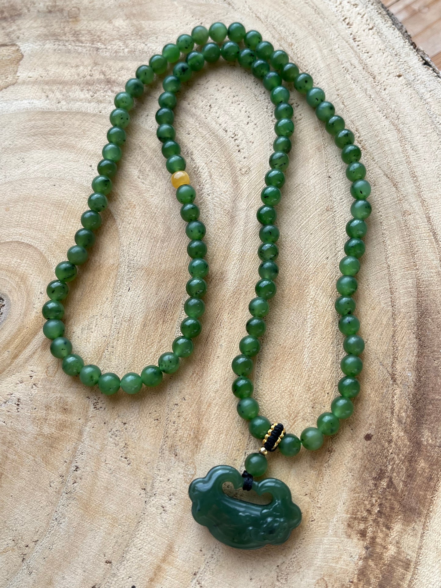 Multi-function Green Hetian Jade Beads (6mm) Beaded Bracelet with a Green Hetian Jade Ruyi, 碧玉如意吊坠