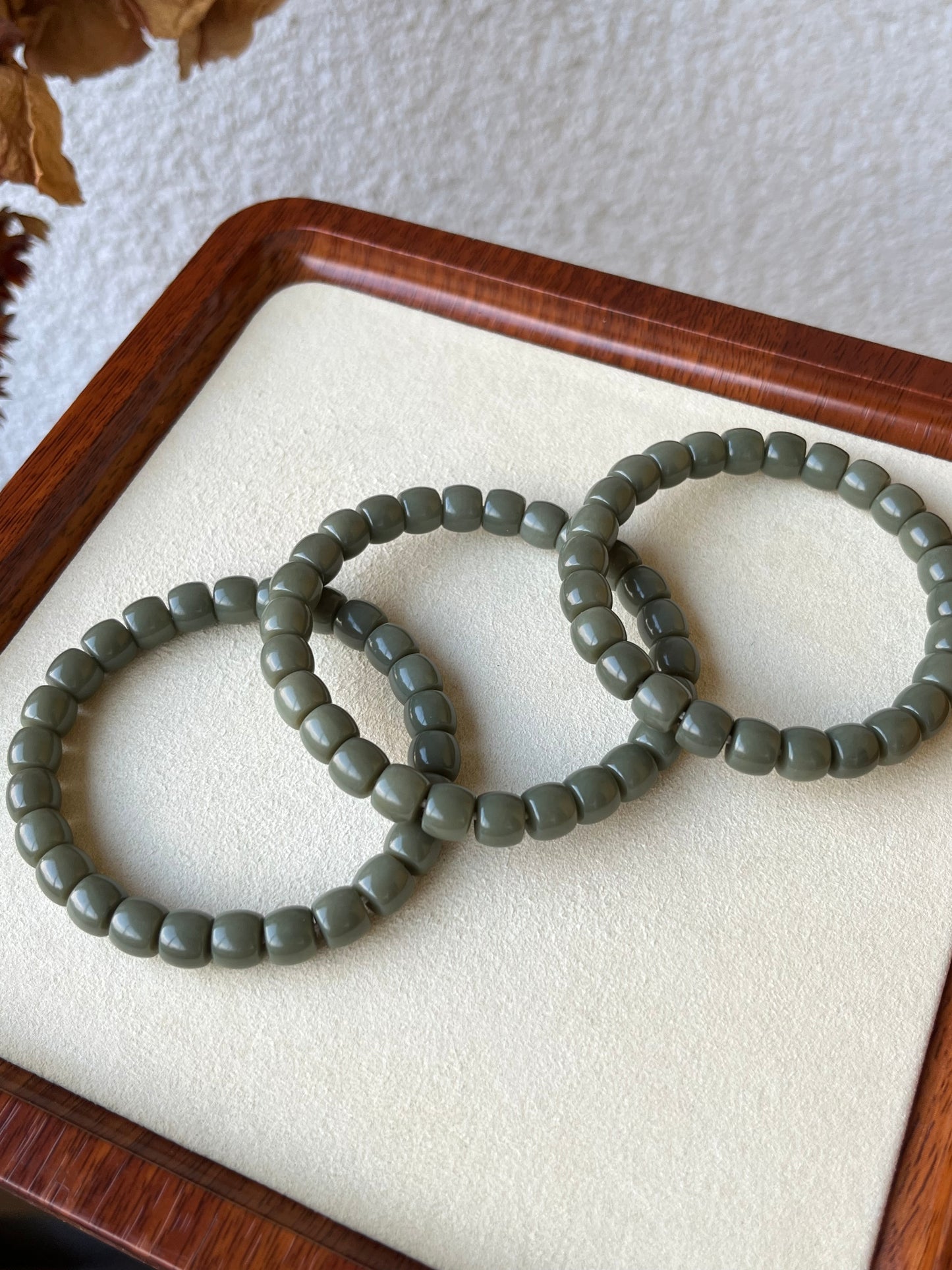 Straight Cut Elaeagnus Green Hetian Jade Beaded Bracelet (8mm x 6mm) | 和田沙枣青直切手串