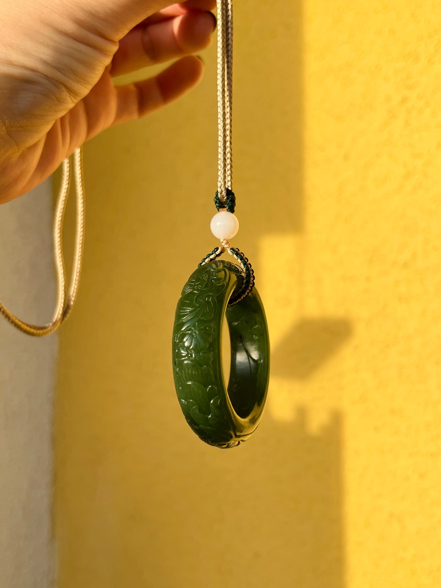 Hand Carved Green Hetian Jade Lotus Flower Peace Ring Pedant, 手雕碧玉荷花平安环吊坠