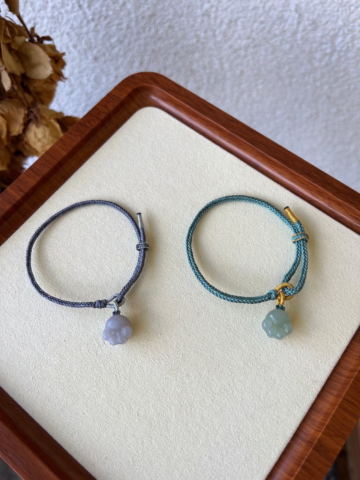 Handmade Bracelet with a Hetian Jade Cat Paw