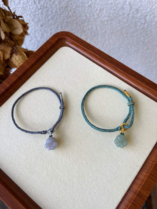 Handmade Bracelet with a Hetian Jade Cat Paw