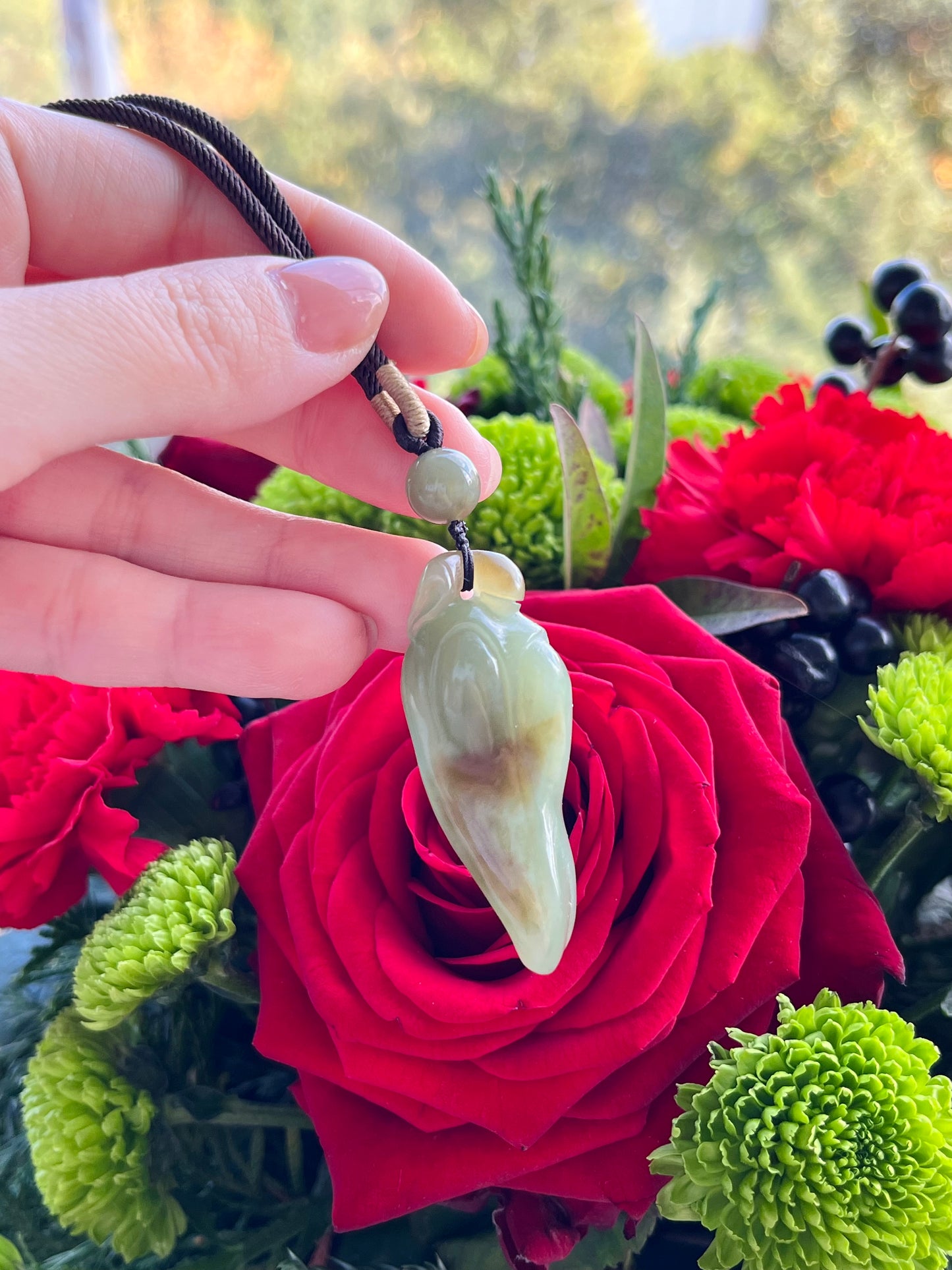 Hand Carved Heitian Jade Pepper Pendant，手雕且末蓝糖和田玉辣椒