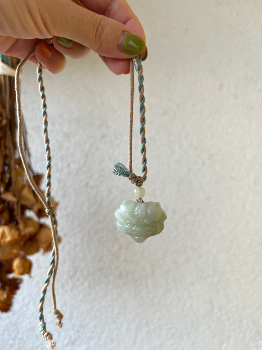 Blue Hetian Jade Beast Face Pendant | 和田且末蓝兽面