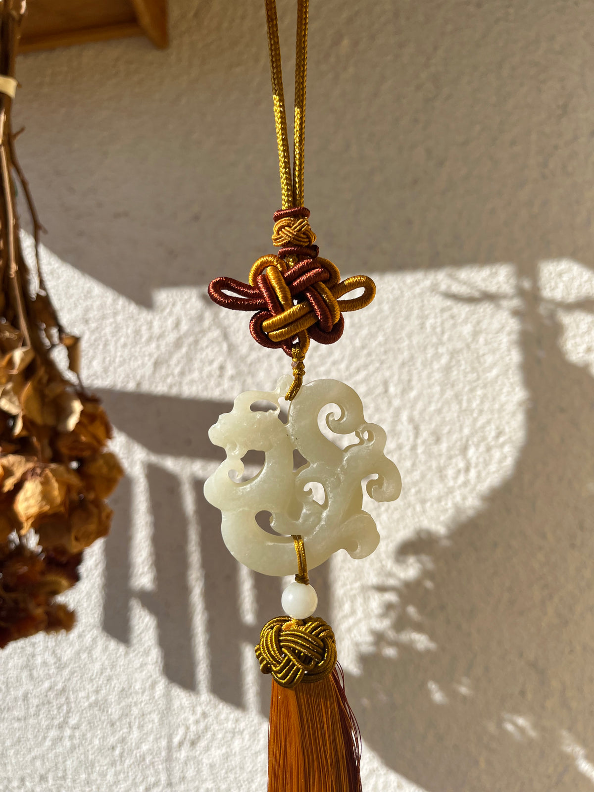 White Hetian Jade Dragon Car Hanging | 和田龙玉佩车挂