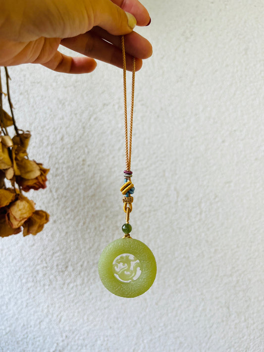 Hand Carved Yellow Hetian Jade Dragon Pendant, 手雕和田青黄口龙牌