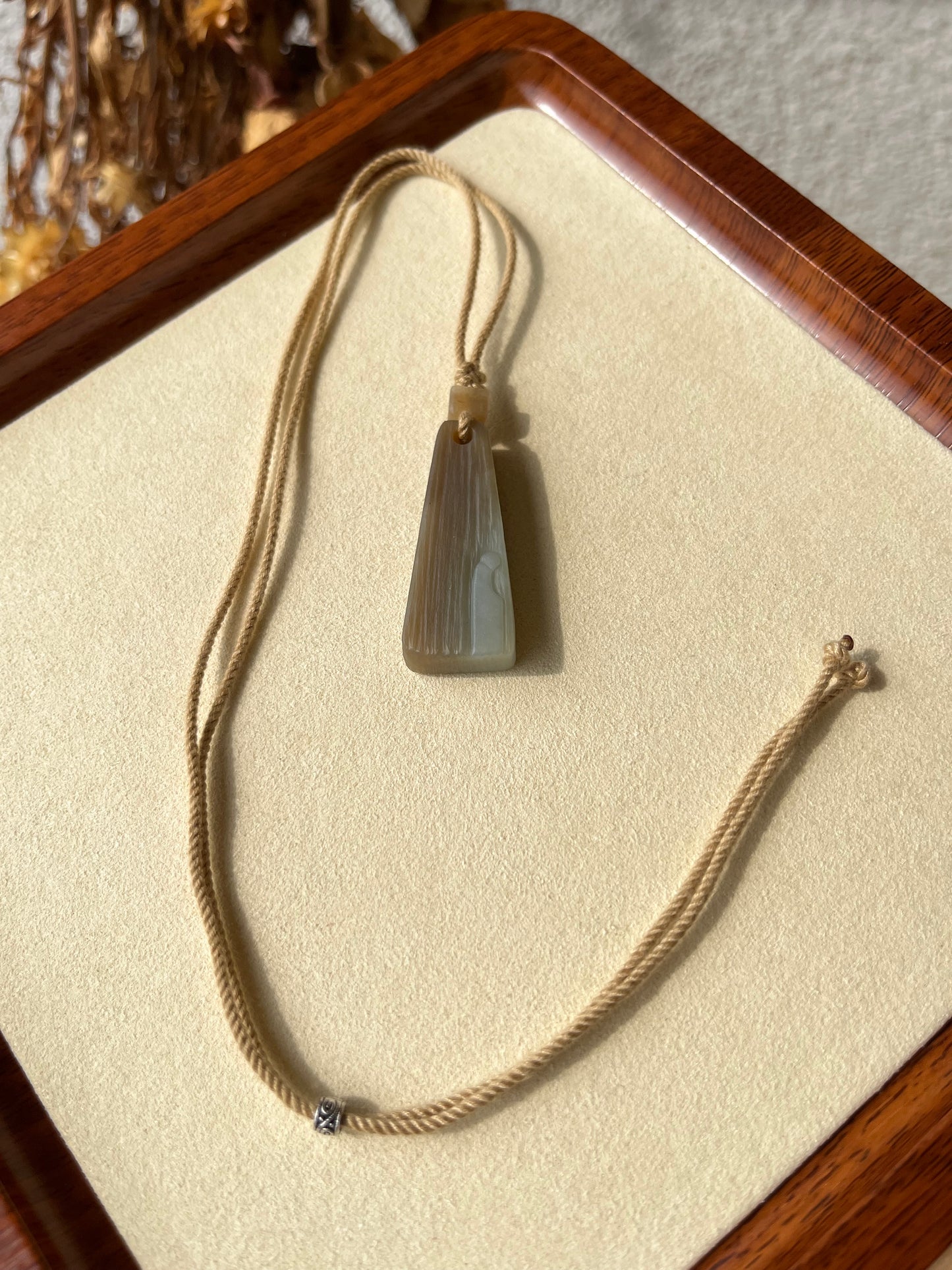Hand Carved Hetian Jade Wudao (Taoist Wisdom) | 手雕意境和田糖玉悟道