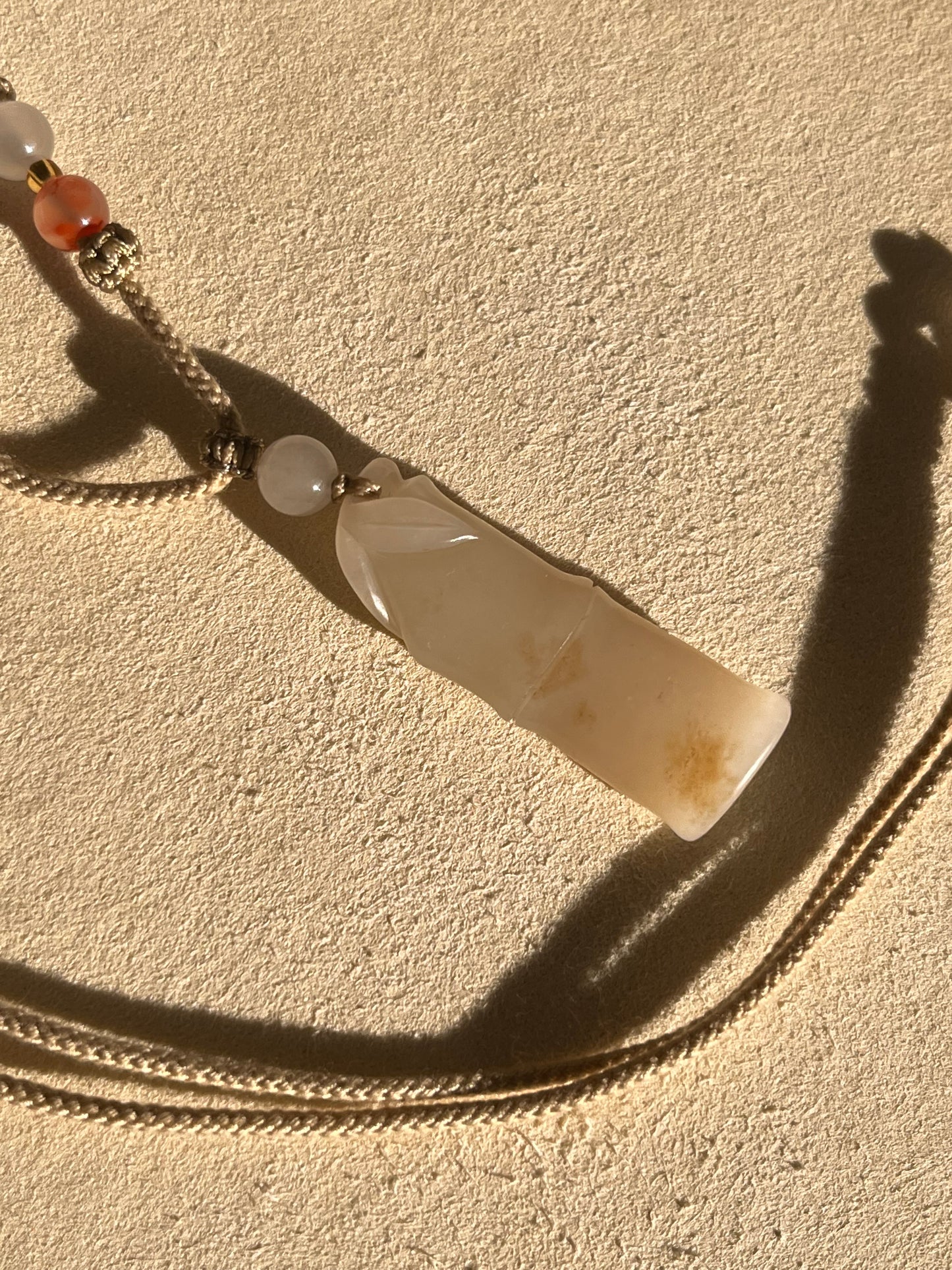 Hand Carved Light Brown Hetian Jade Bamboo | 精工手雕和田浅糖竹节