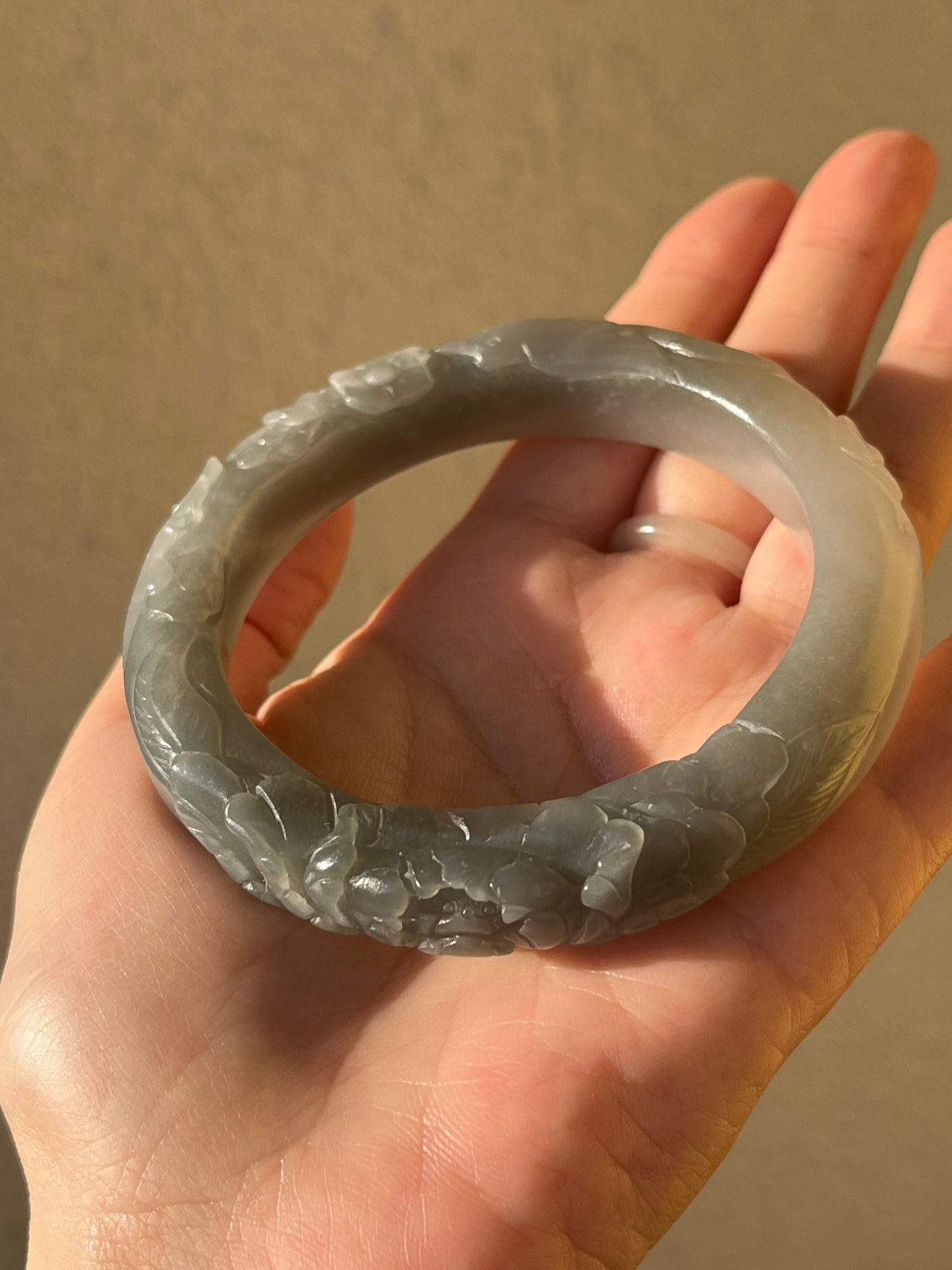 Smoky Purple Hetian Jade Carved Bangle 58mm | 和田烟紫雕花镯