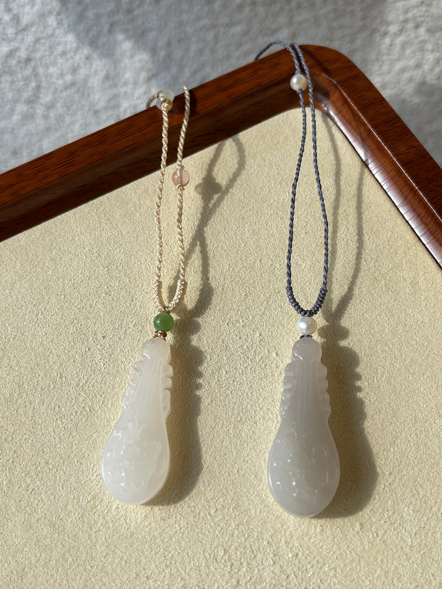 Handmade Necklace with a Light Purple Hetian Jade Pipa