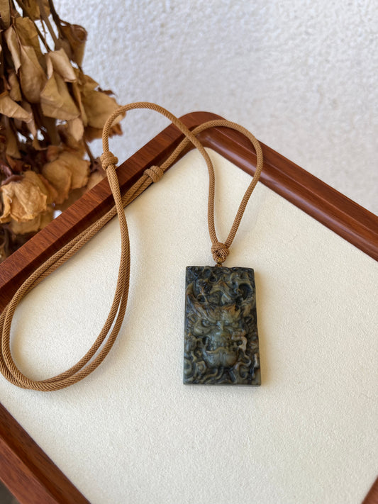 Xiu Jade Dragon Pendant | 岫玉龙牌