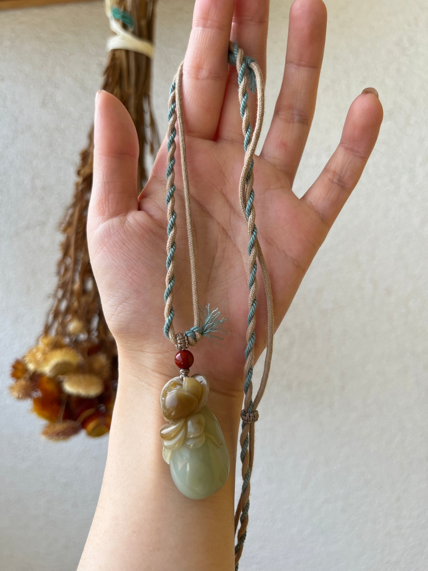 3D Hand Carved Hetian Jade Rose Pendant, 手雕和田且末蓝俏糖胖玫瑰