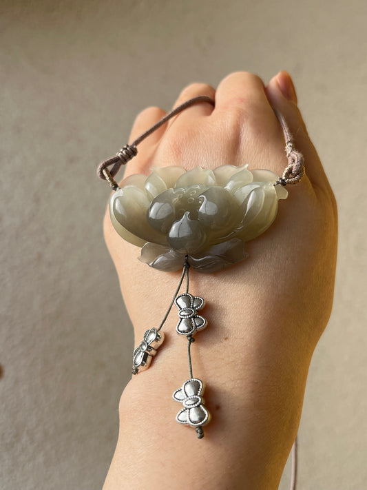 Handmade Necklace with a Hand Carved Jade Lotus Flower, 设计款超仙手雕紫晴双色荷花