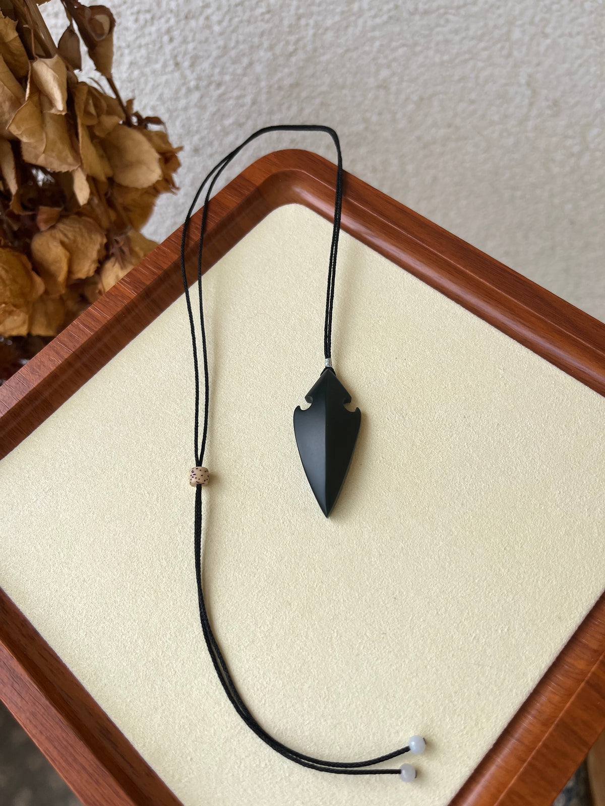 Premium Dark Green Hetian Jade Shield Pendant | 新疆和田一细塔青盾牌