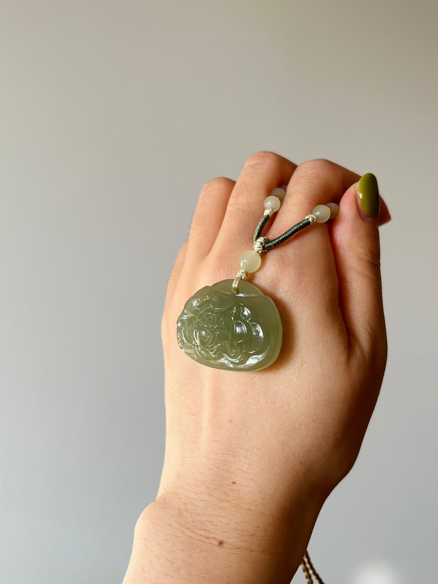 Hand Carved Hetian Jade Peony Flower Pendant, 青海冰晴水牡丹牌