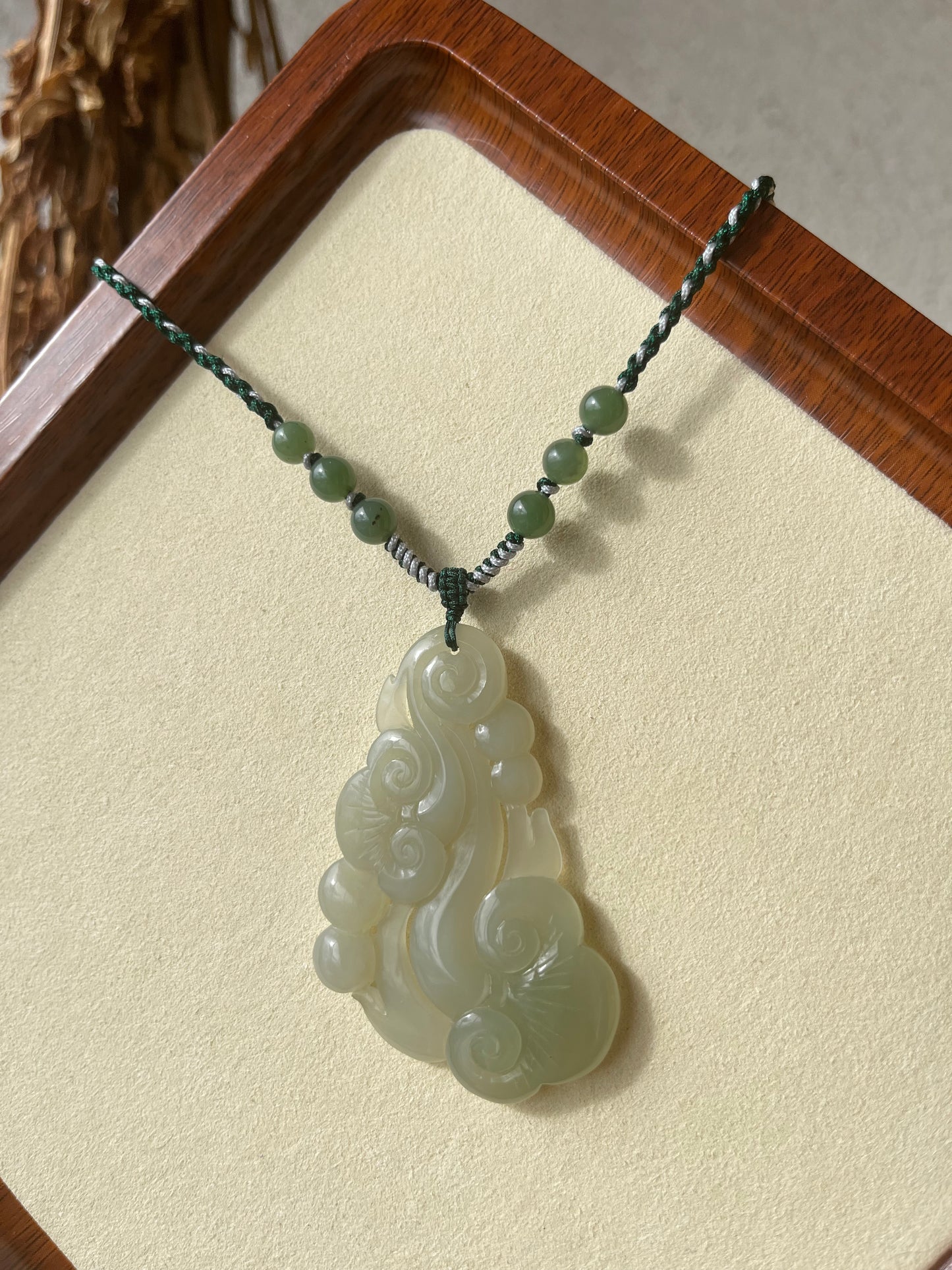 Hand Carved Hetian Jade Ruyi Pendant | 手雕青海晴水微带翠如意吊坠