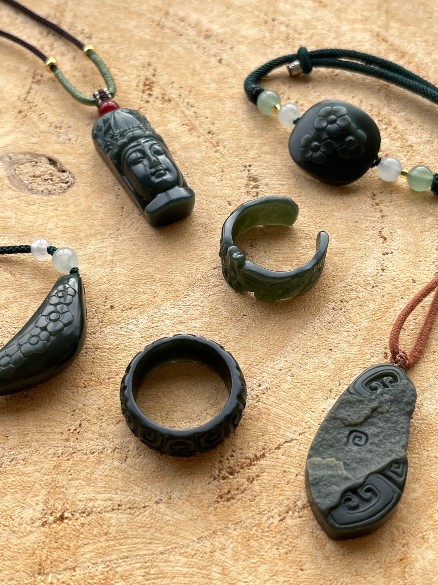 Hand Carved Premium Dark Green (Cyan) Hetian Jade Plum Blossom Set  | 手雕和田青玉一细梅花锁骨，手牌