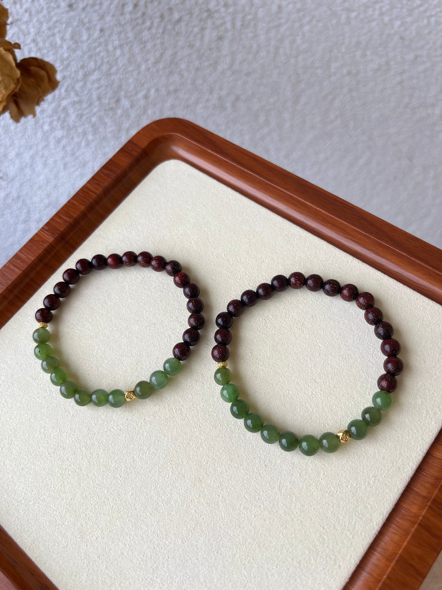 7mm Red Sandalwood and Green Hetian Jade Beaded Bracelet
