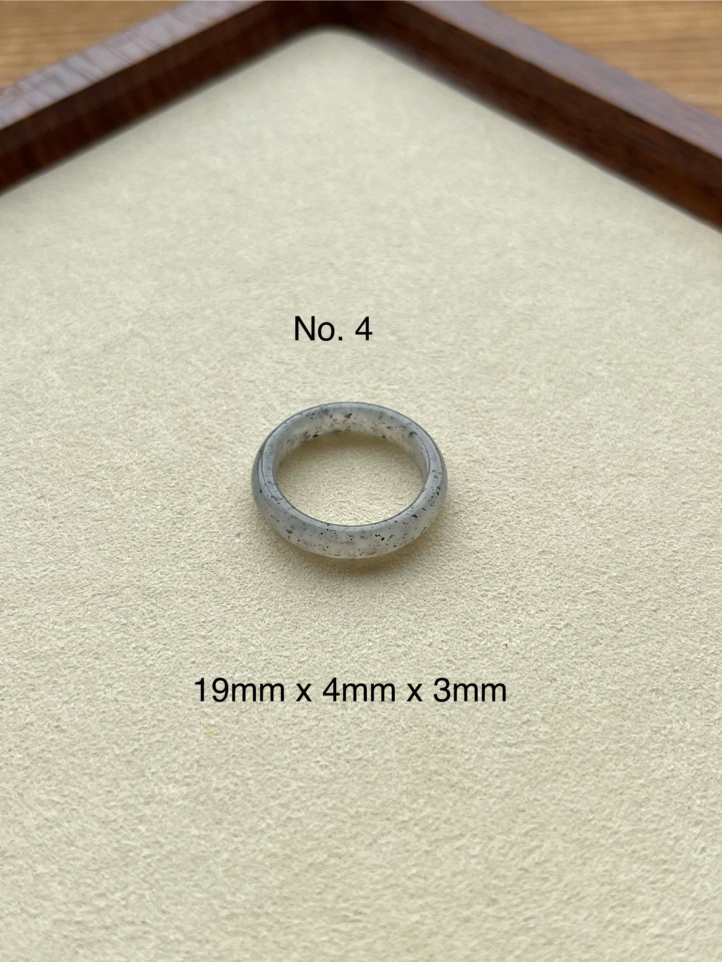 Qinghua Hetian Jade Rings | 和田点墨青花戒圈