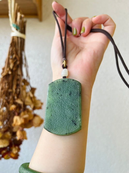 Antique-style Green Hetian Jade Flat Pendant Necklace, 古风碧玉无事牌