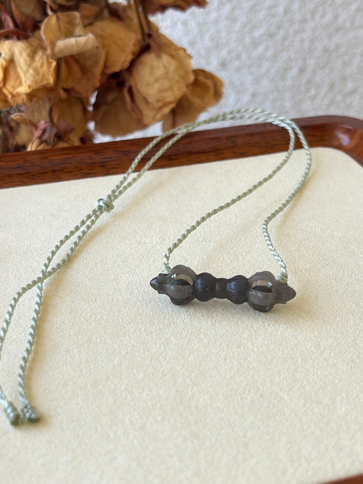 Small Dark Grayish Purple Hetian Jade Vajra Necklace | 和田浓烟紫小金刚杵锁骨链
