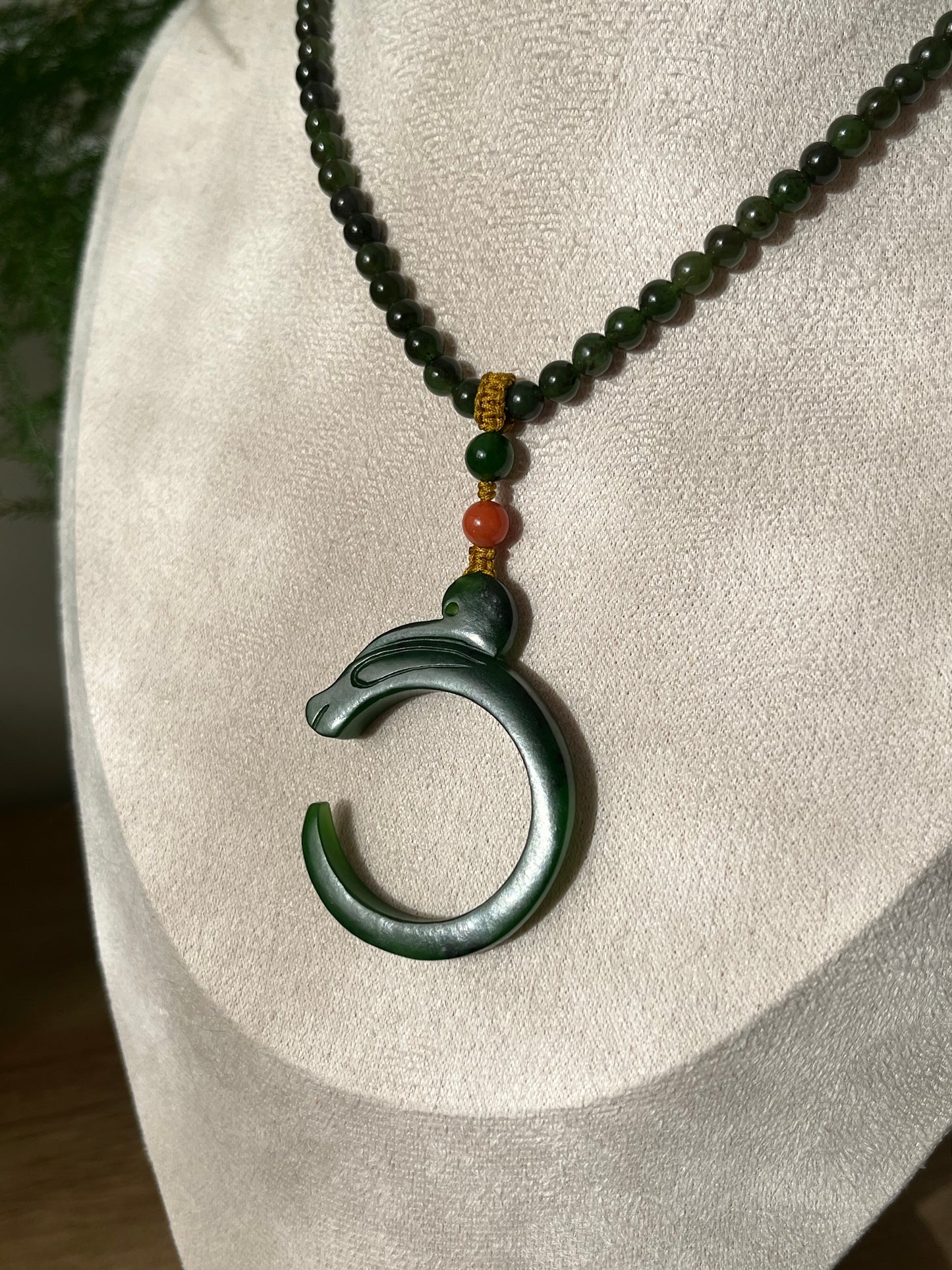 Red-skinned old mine Green Hetian Jade Pig Dragon Set, 红皮老矿俄碧玉猪龙套链