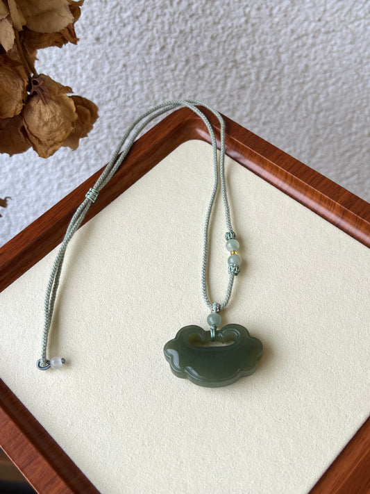 Avocado Green Hetian Jade Auspicious Clouds Ruyi Pendant | 和田牛油果绿祥云如意