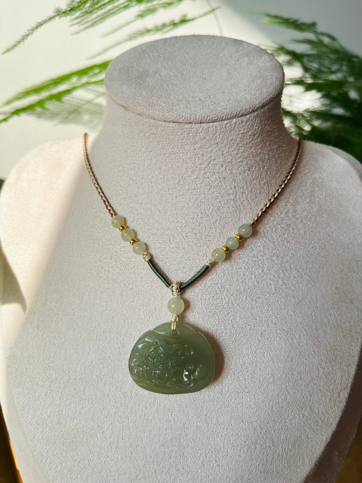 Hand Carved Hetian Jade Peony Flower Pendant, 青海冰晴水牡丹牌