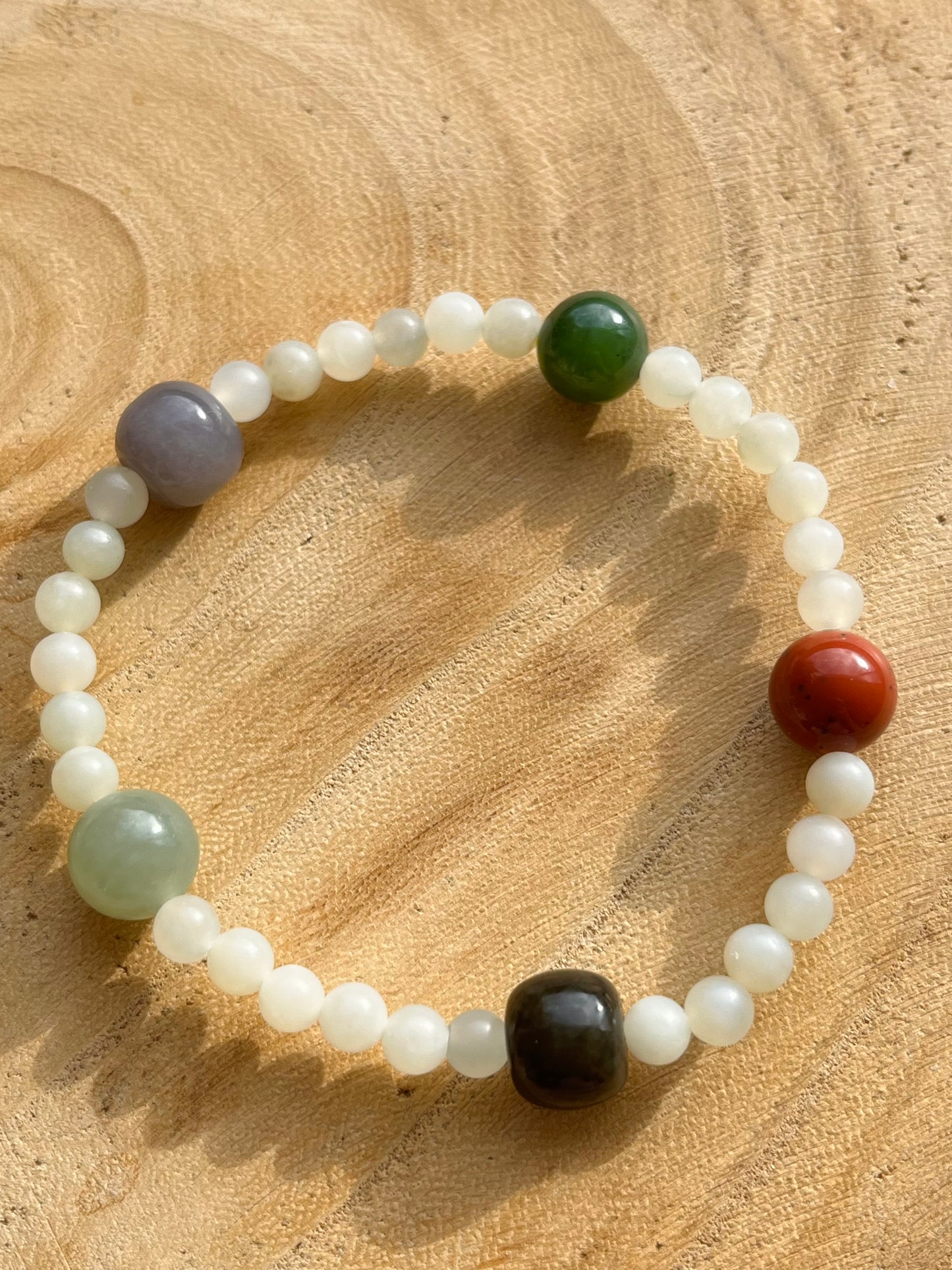 Multi-color Hetian Jade and Nanhong Agate Beaded Bracelet
