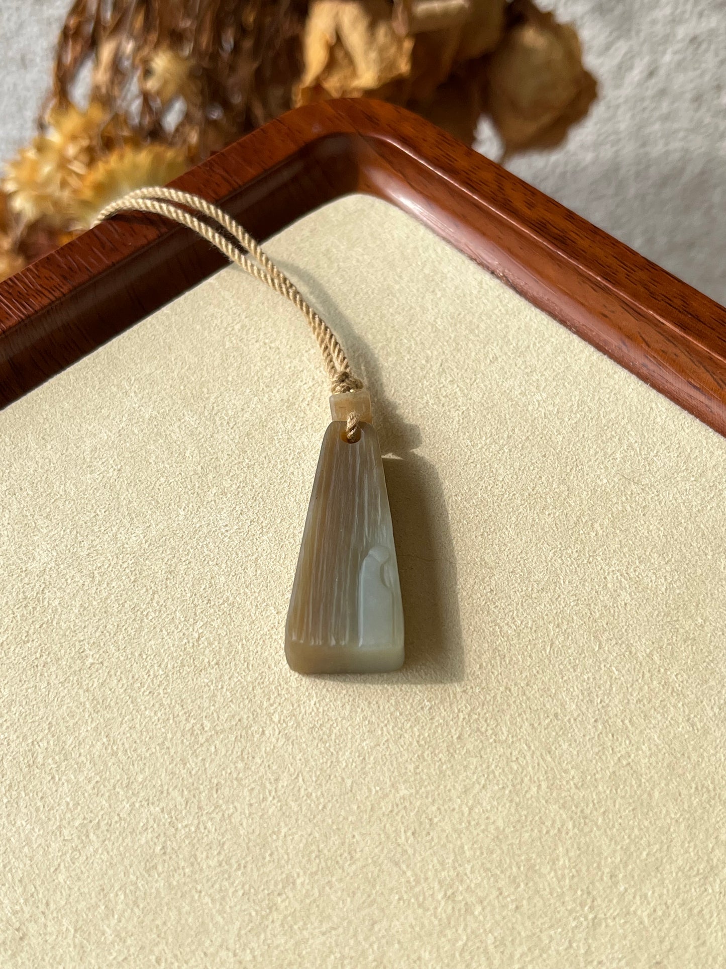 Hand Carved Hetian Jade Wudao (Taoist Wisdom) | 手雕意境和田糖玉悟道