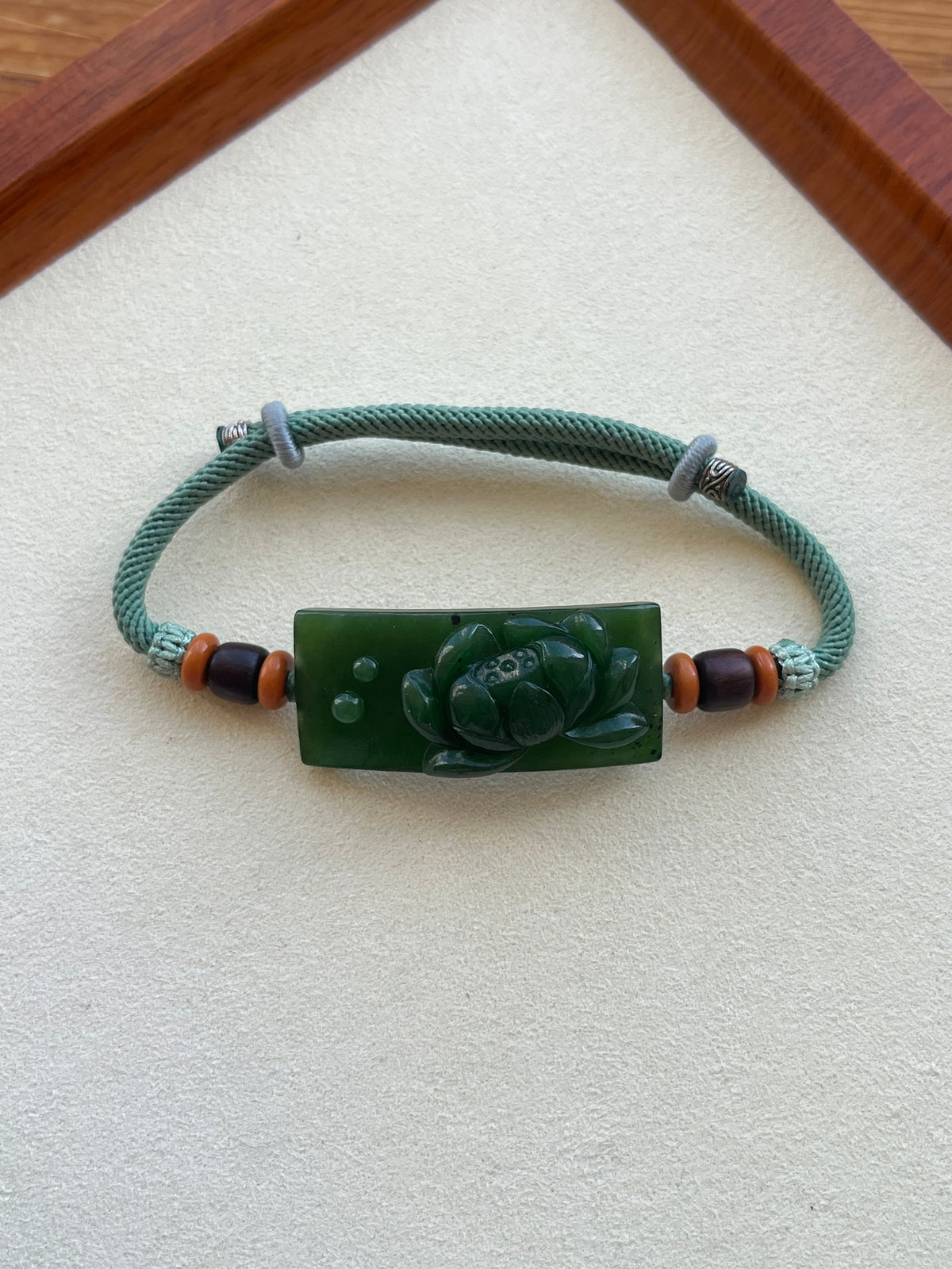 Hand Carved Spinach Green Hetian Jade Lotus Bracelet | 手雕菠菜绿和田碧玉荷花手牌