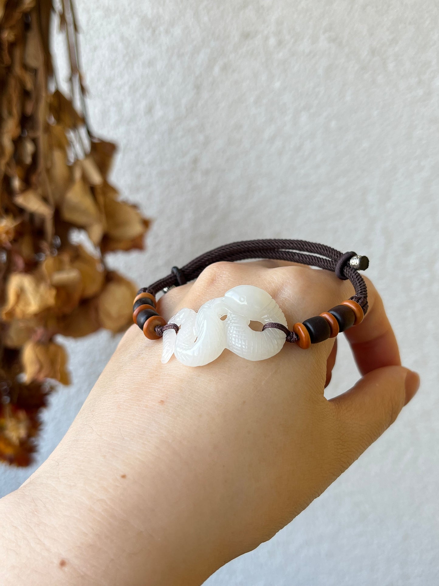 Chinese Zodiac - Handmade Bracelet with a Hand Carved White Jade Snake，手雕俄白小蛇手牌
