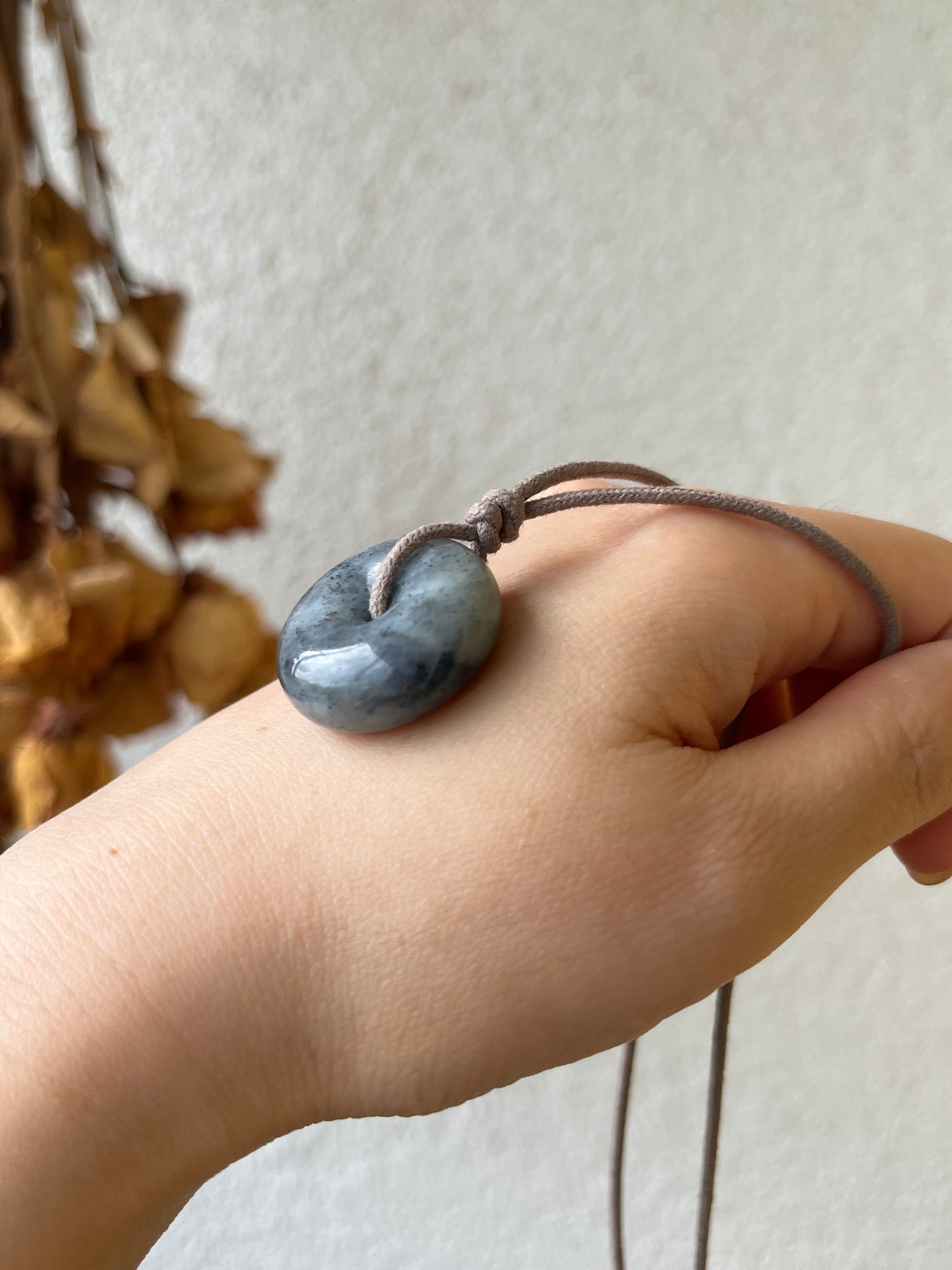 Ink-dotted Qinghua (gray and white) Hetian Jade Safty Buckle, PI Pendant | 和田点墨青花平安扣