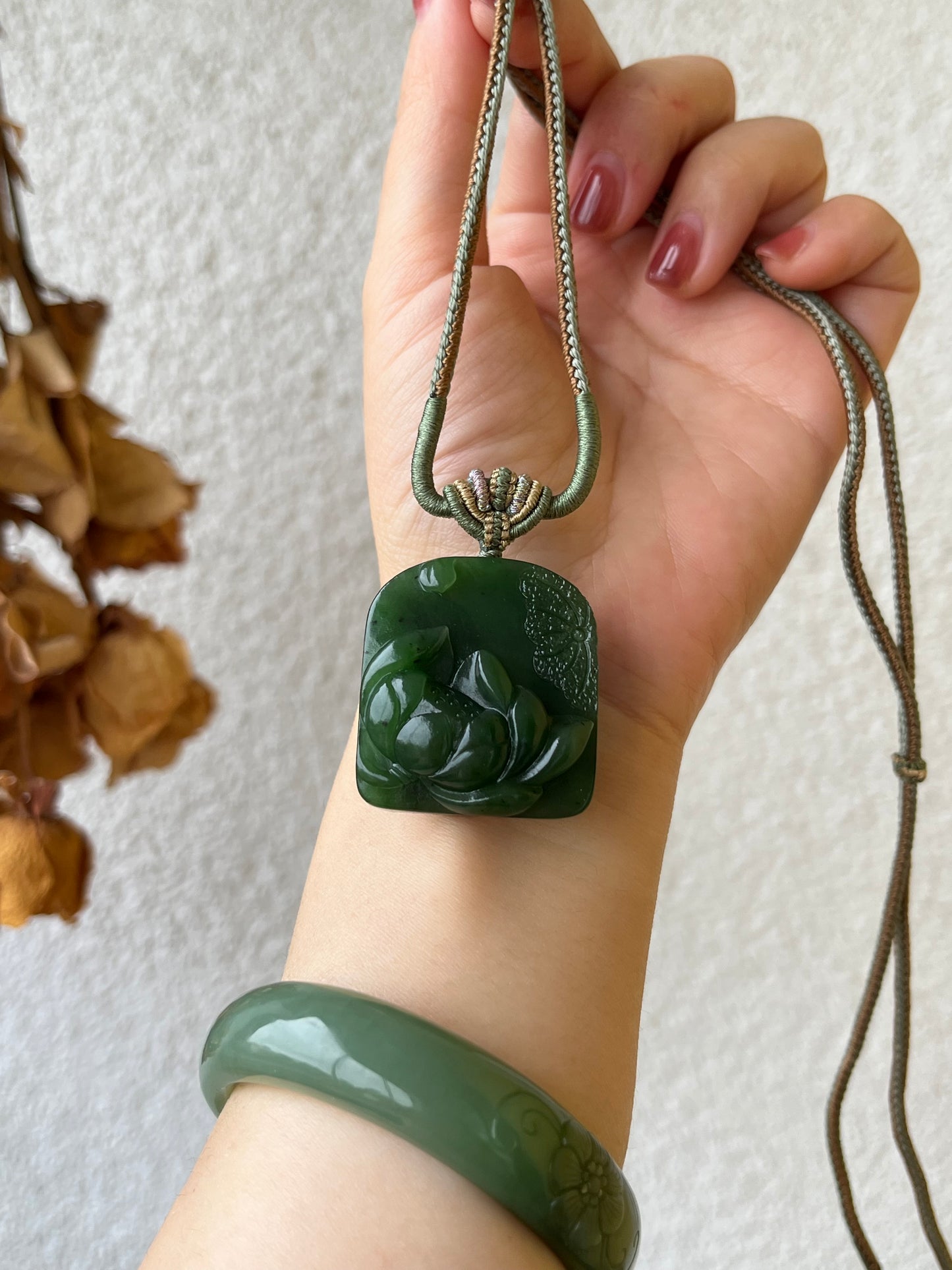Hand Carved Green Hetian Jade Lotus Pendant | 和田老矿碧玉荷花牌